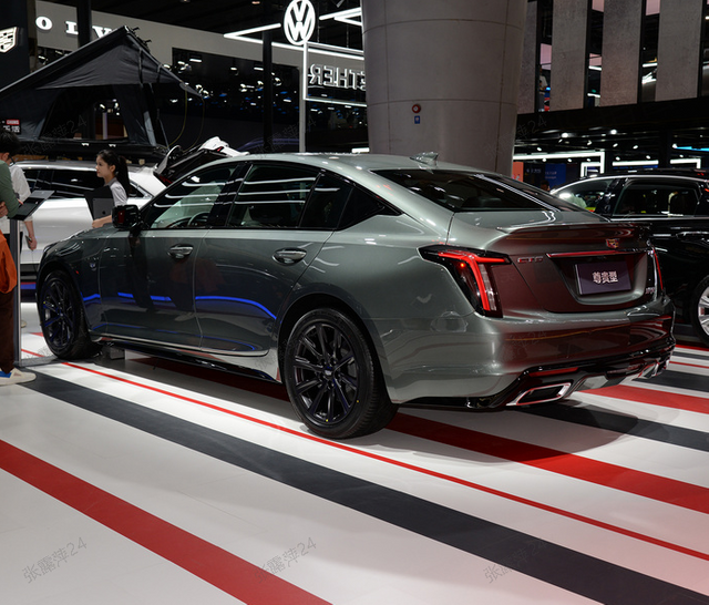 SUV Spacious Chinese Cars 4X4 Gasoline Cars Cadillac CT5 Hot Sale