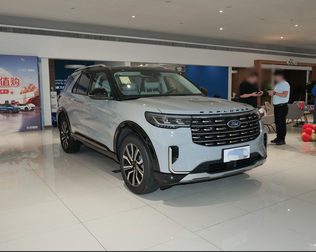 Chinese Luxury Family SUV Car Gasoline Changan Ford Explorer