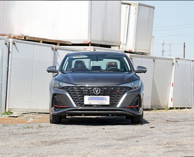 Petrol Cars Adults Vehicle Changan Eado Plus Made in China