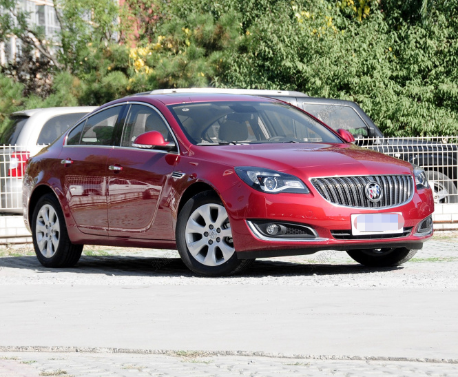 Good Qulaity Buick Car Regal 2.4L Sedan Gasoline Midsize Car