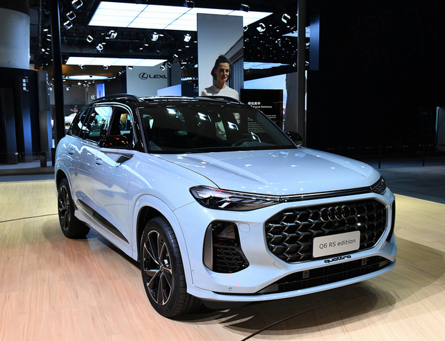 2024 Audi Q6 45 Tfsi Quattro Black Warrior 7-Seater 4WD New Car Fuel Car MID-Size SUV High Quality Gasoline Vehicle