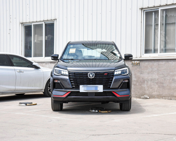 Changan CS75 Plus Compact Gasoline SUV 8-Speed Integrated Manual And Automatic