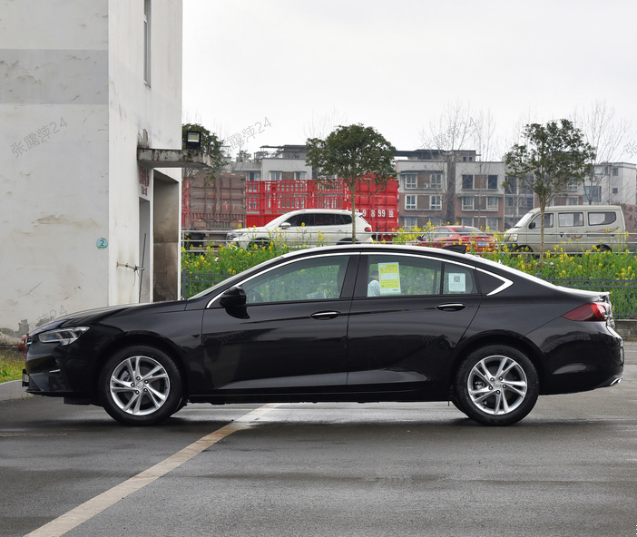 Buick Regal L4 170hp Medium-Sized Sedan Fuel Vehicles Gasoline Cars