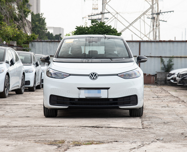 VW Volkswagen ID3 Electric Car New Or Used ID3 Crozz PRO 2024