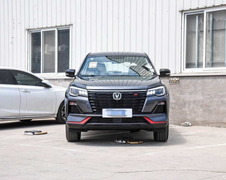In Stock Changan Cs75 5-door 5-seat Petrol Compact SUV Changan Automobile