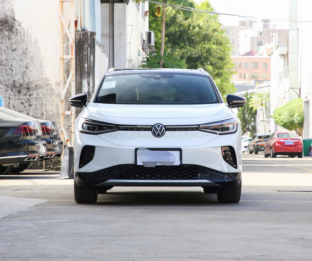 Popular Electric Car Used Adult 2024 VW ID.4 Crozz 5 Seats SUV Pure Electric VW ID4 X PRO Crozz Cheap EV Cars for Sale