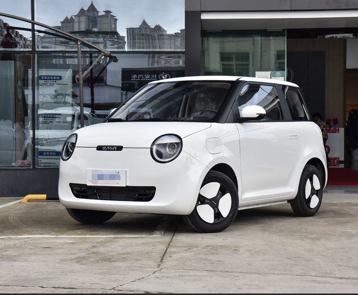 Mini Car Changan Electric Mini Vehicle New Energy Micro Car 155km Lumin