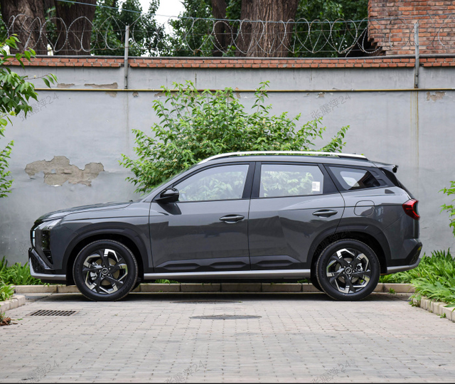 Fwd Closed China 4X4 Gasoline Cars for Off-Road Good Price Car Hyundai IX35 New