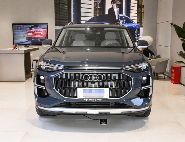 Used Car Audi Q6 2023 2.0t 45 Tfsi Quattro Fuel Gasoline Left-Hand Drive SUV Vehicle