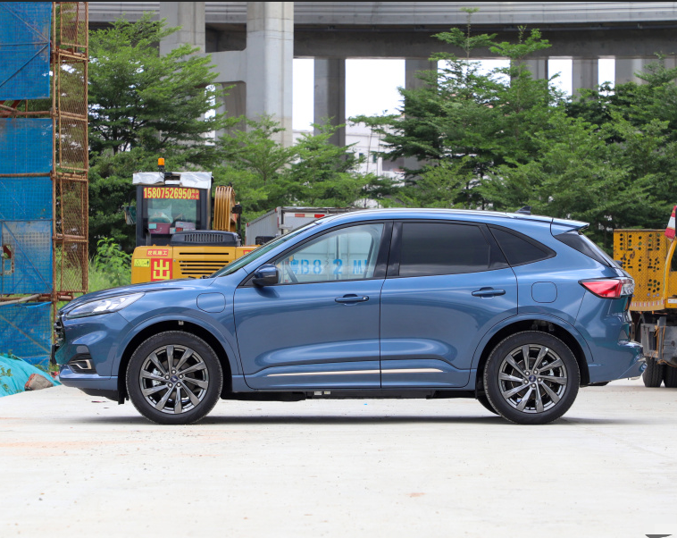 Ford Escape PHEV Plug-in Hybrid car Ford SUV