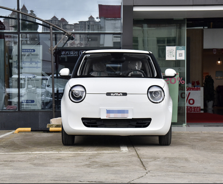 Mini Car Changan Electric Mini Vehicle New Energy Micro Car 155km Lumin