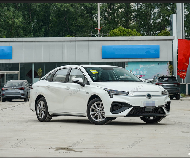 New Electric Car Aion S Plus EV Speed of 510 Kilometers Per Hour Made in China in 2023 with Five Doors And Five Seats for Adult Electric Cars