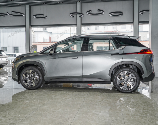 Chinese Electrical Vehicles 2024 EV Aion V Plus 60 Star New Energy Electric Auto EV Car