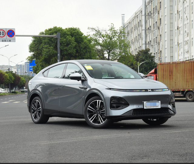 New High-Speed Electric Car Xiaopeng G6 SUV Electric Car China SUV 2023 700/755km Used